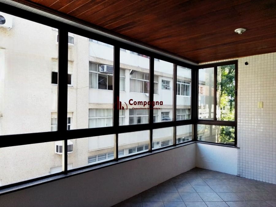 Excelente apartamento de 2 dormitórios, no bairro Moinhos de Vento, com 105 m² de área privativa, 2 suítes — foto 2