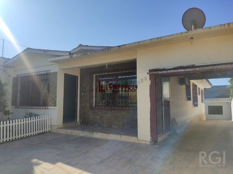 Casa para Venda - 140m², 3 dormitórios, 4 vagas - Santa Isabel