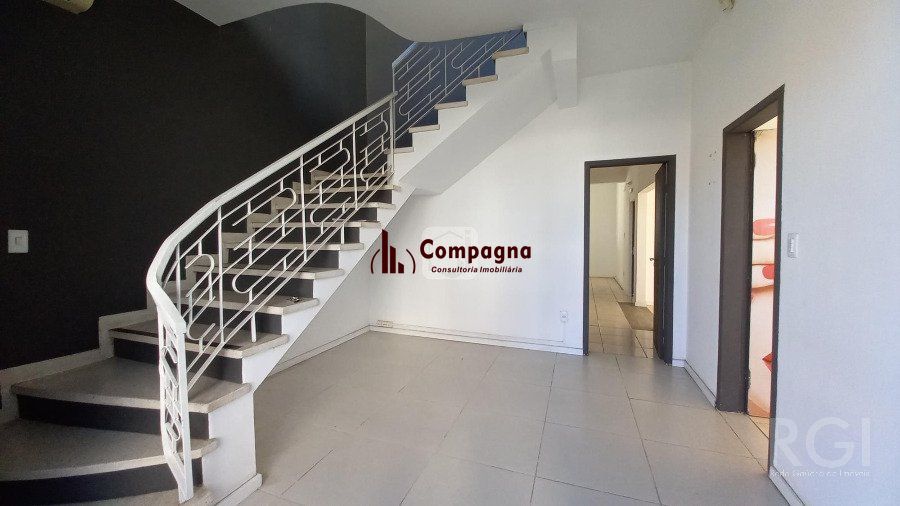 Casa para Venda - 389m², 4 dormitórios, sendo 1 suites, 3 vagas - Nossa Senhora das Dores — foto 5