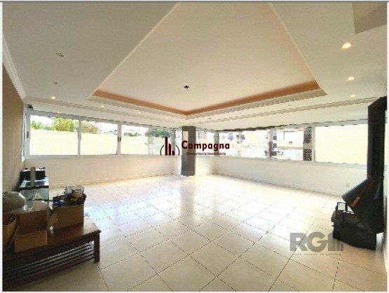 Venda apartamento com 3 dormitórios, 1 suíte e 2 vagas de garagem  lareira e churrasqueira Jardum Itu  Porto Alegre — foto 3