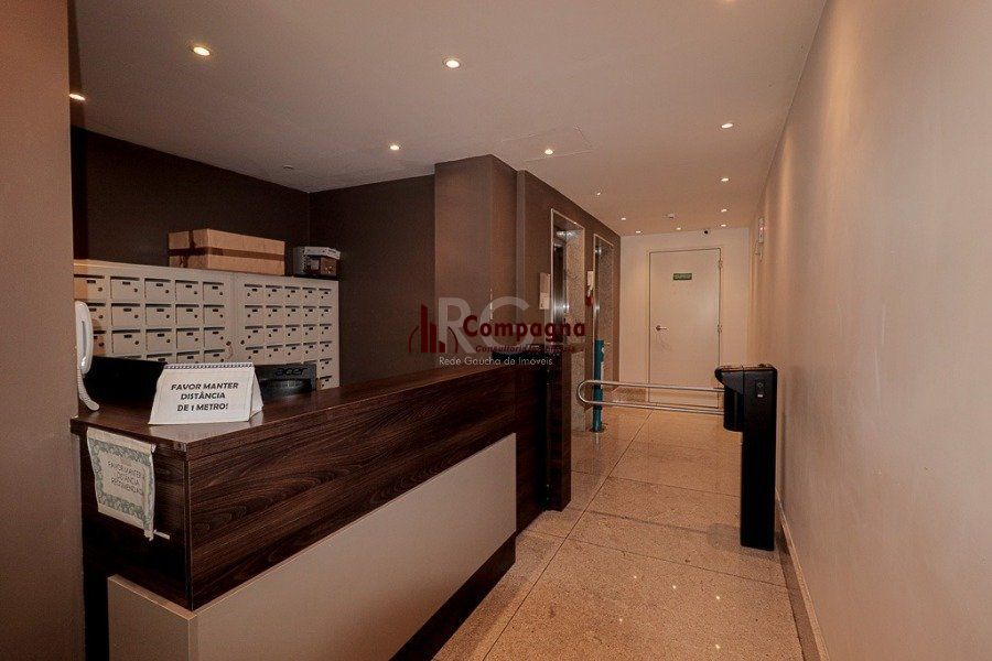 Conjunto/Sala para Venda - 47.55m², 0 dormitórios, Menino Deus — foto 2