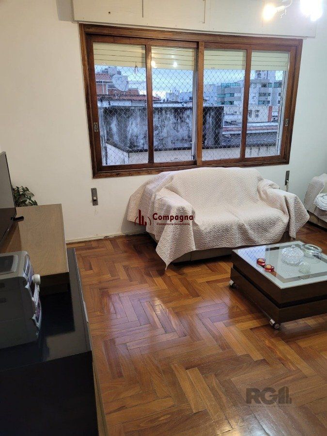 Apartamento 3 dormitórios com suite, Bairro Petrópolis, na Rua Coronel Lucas de Oliveira, próximo ao Zaffari da Ipiranga — foto 4