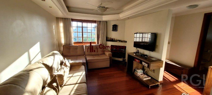 VENDA Casa  em condomínio  com 3 quartos,  suite,   no Bairro Chácara das Pedras,  Porto Alegre RS,  na  rua Monte Alverne. — foto 2