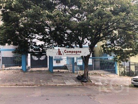 Casa Comercial para Venda - 0m², 0 dormitórios, Petrópolis — foto 2