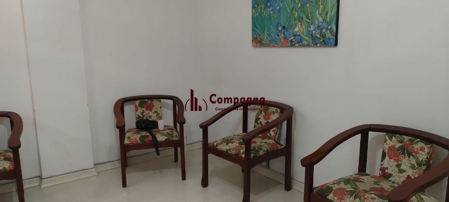 Sala comercial na Av. Cristovão Colombo, medindo 53,16 m² privativos — foto 2