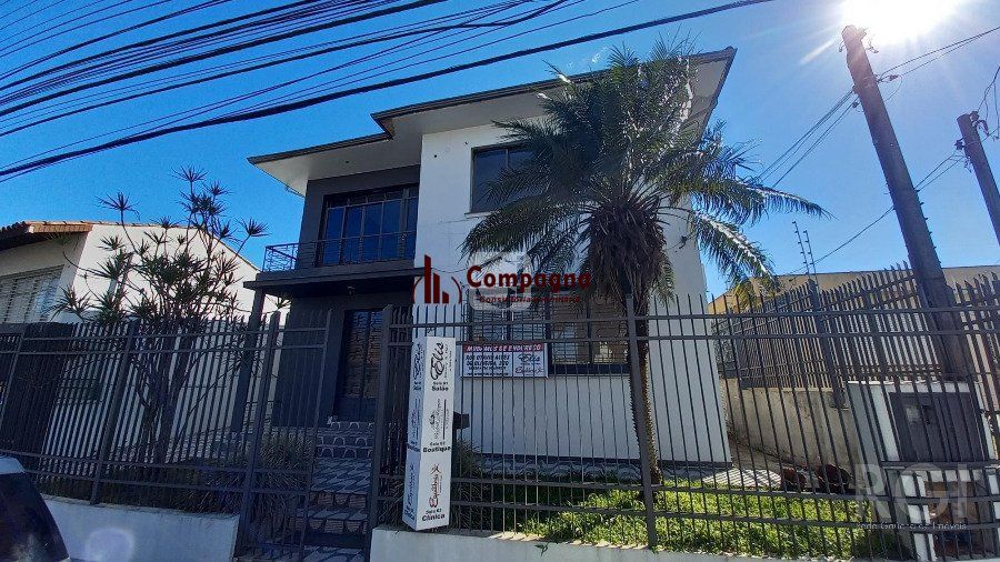 Casa para Venda - 389m², 4 dormitórios, sendo 1 suites, 3 vagas - Nossa Senhora das Dores — foto 2