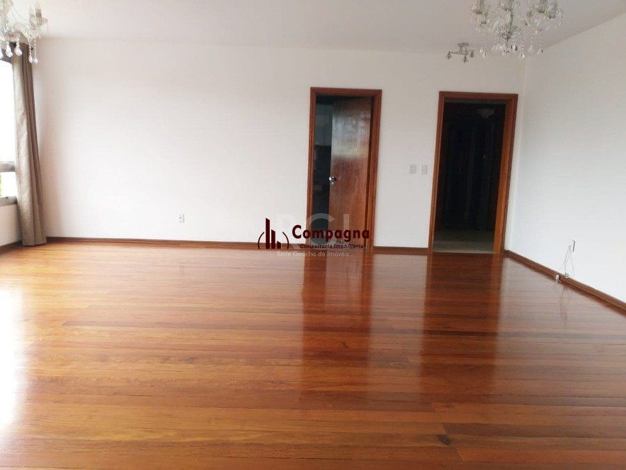 Apartamento para Venda - 130m², 3 dormitórios, sendo 1 suites, 2 vagas - Moinhos de Vento