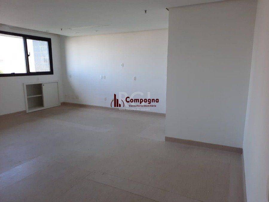 Conjunto/Sala para Venda - 36m², 0 dormitórios, 1 vaga - Rio Branco — foto 2
