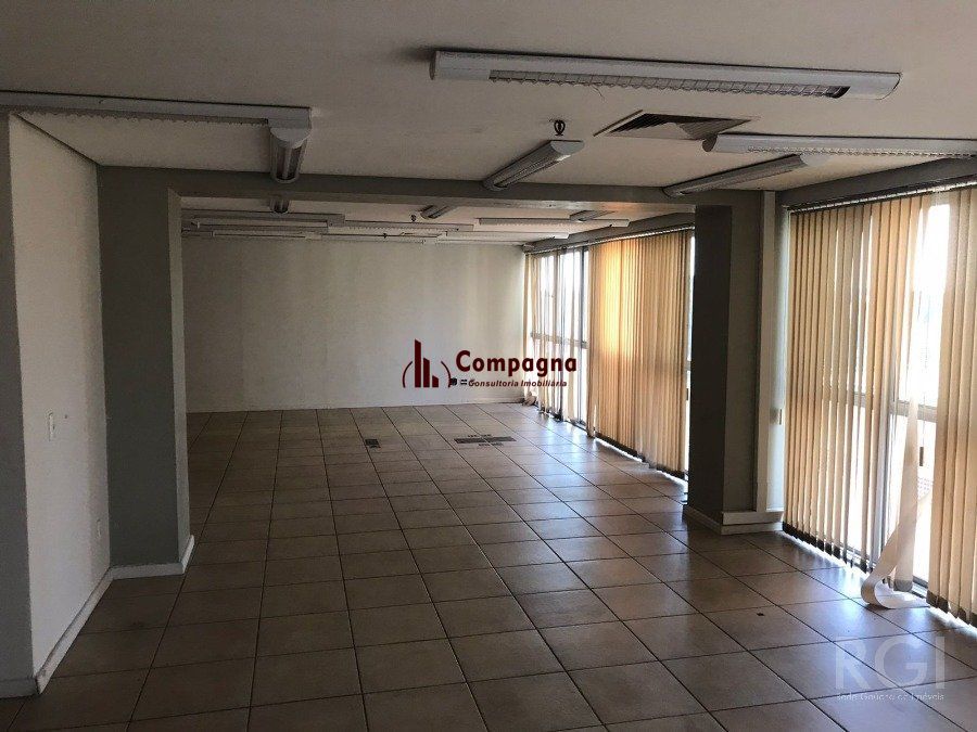 Conjunto/Sala para Venda - 90m², 0 dormitórios, Centro