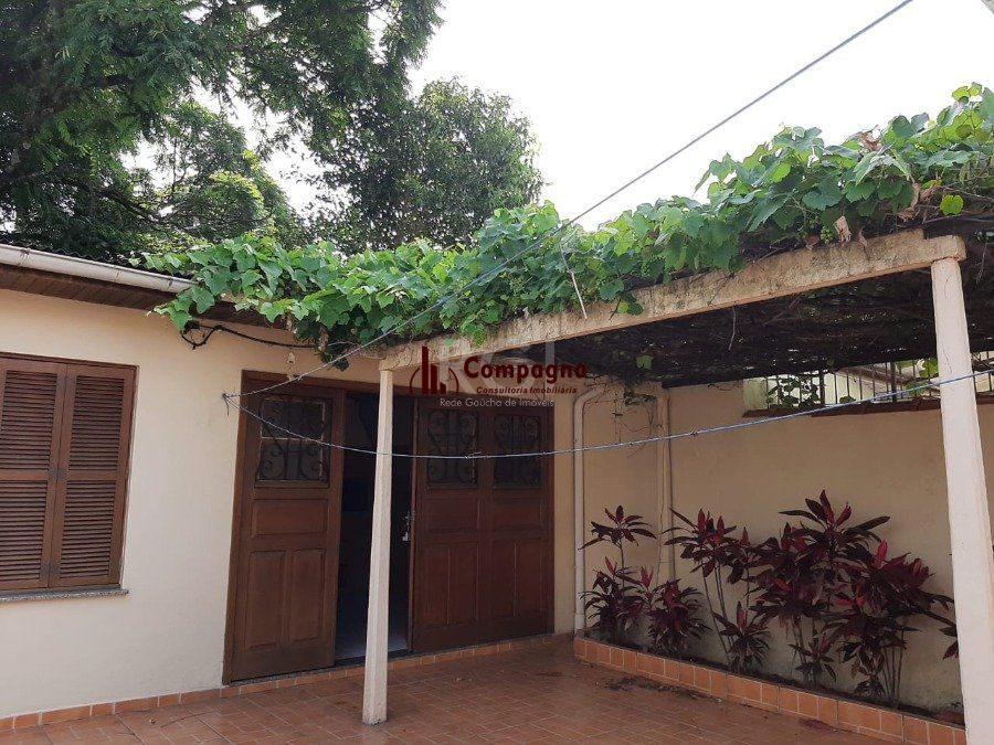 Casa para Venda - 150m², 3 dormitórios, sendo 1 suites, 4 vagas - Floresta — foto 5