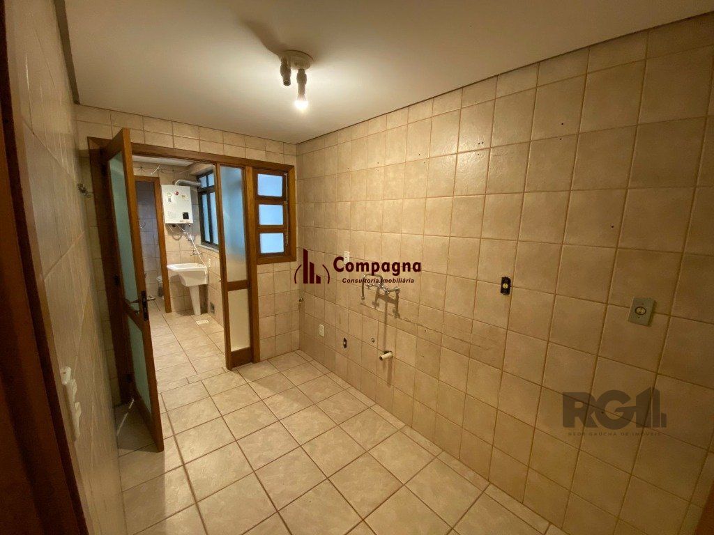Amplo apartamento de 2 dormitórios no Petrópolis — foto 4