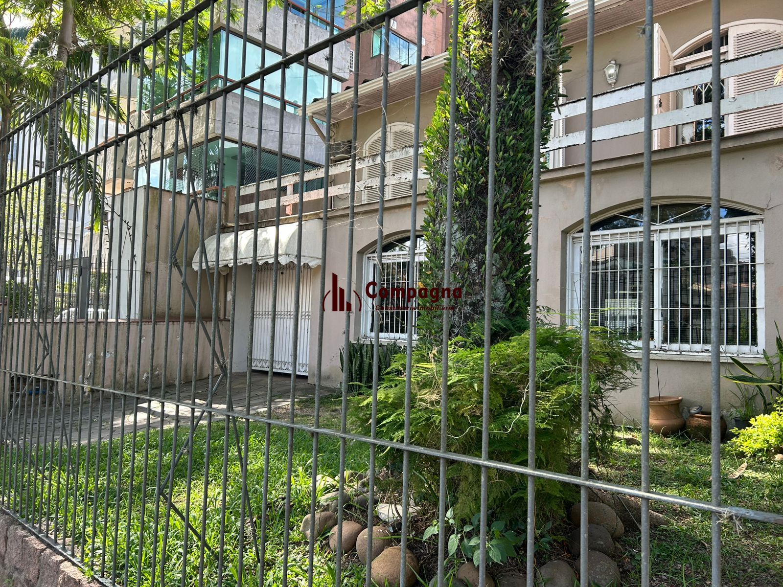 Casa com 260m² – Excelente localização para moradia ou comércio! — foto 2