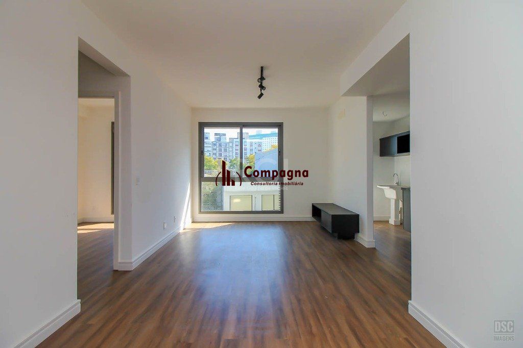 Semi mobiliado 2 quartos (1 suíte) e 1 vaga. Infra completa e ótima localização — foto 2