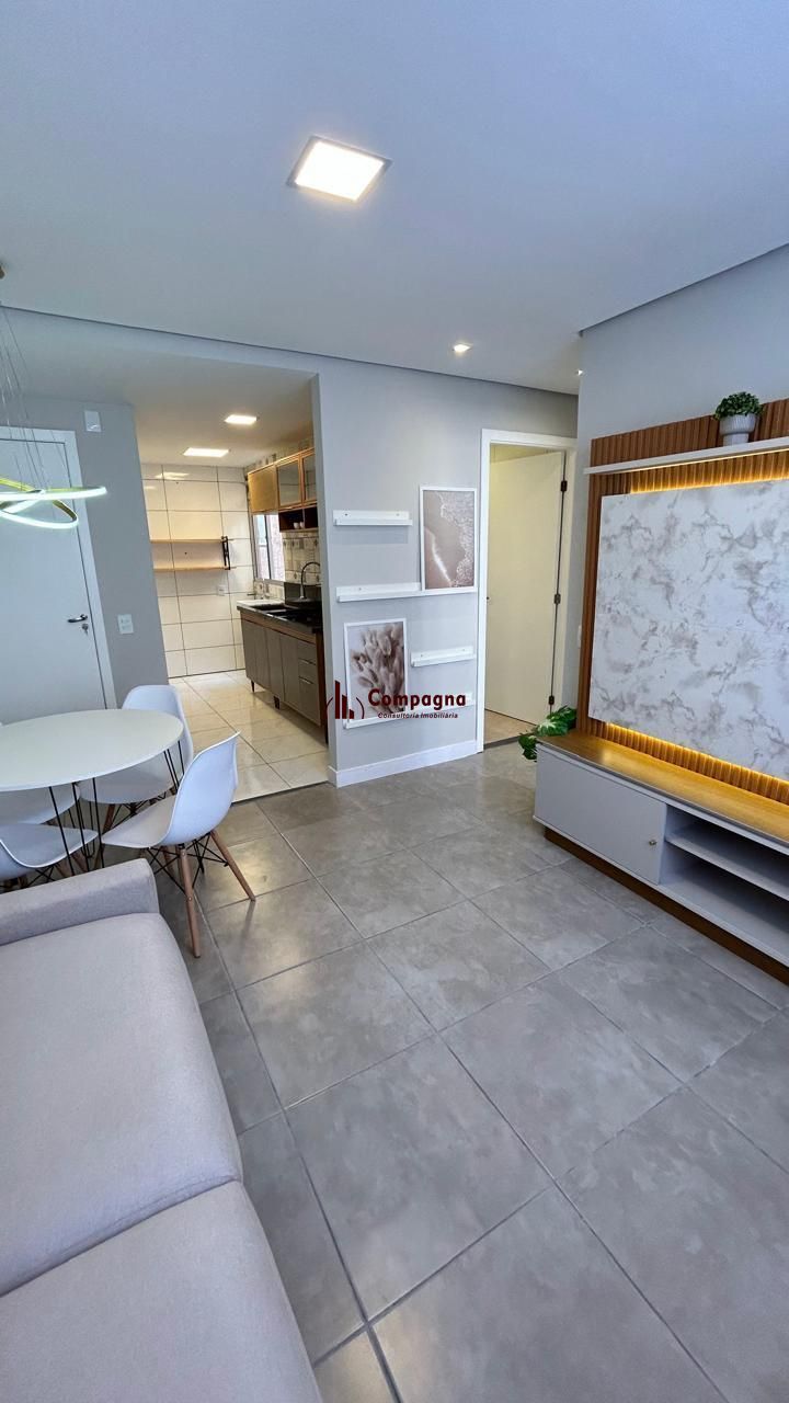 Apartamento térreo com 2 dormitórios e vaga na Hípica