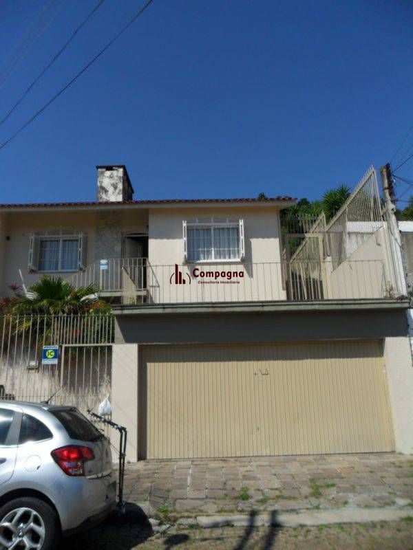 Casa para Venda - 348m², 3 dormitórios, sendo 1 suites, 2 vagas - Medianeira