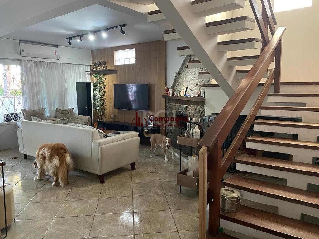 Casa 4 quartos à venda, 199m², Ipanema - Porto Alegre