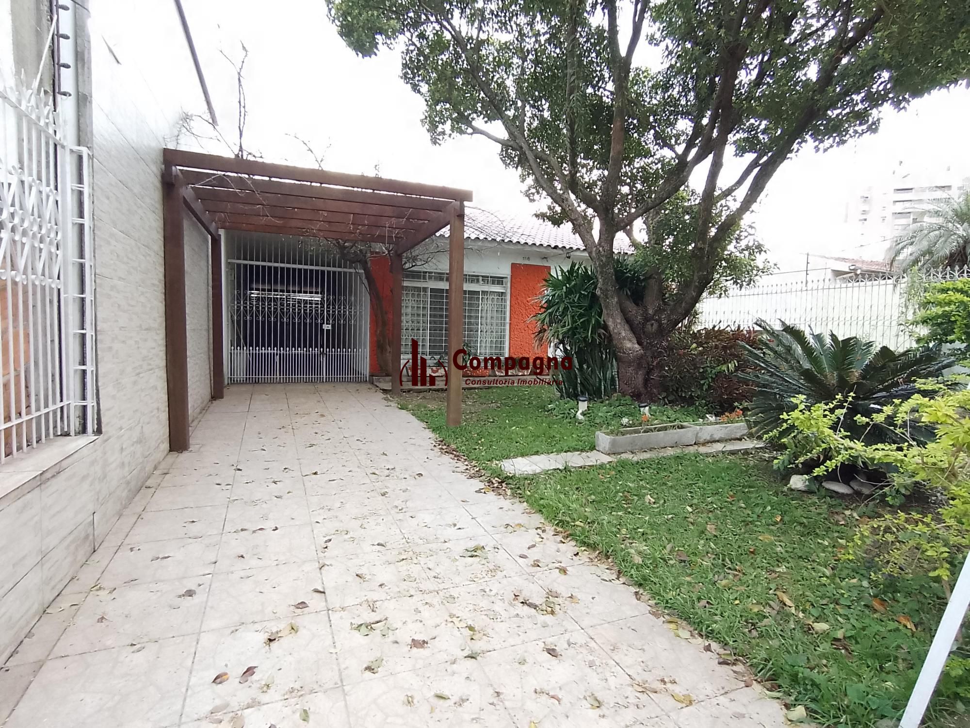 Casa ampla 3 dormitórios no Jartim Itu