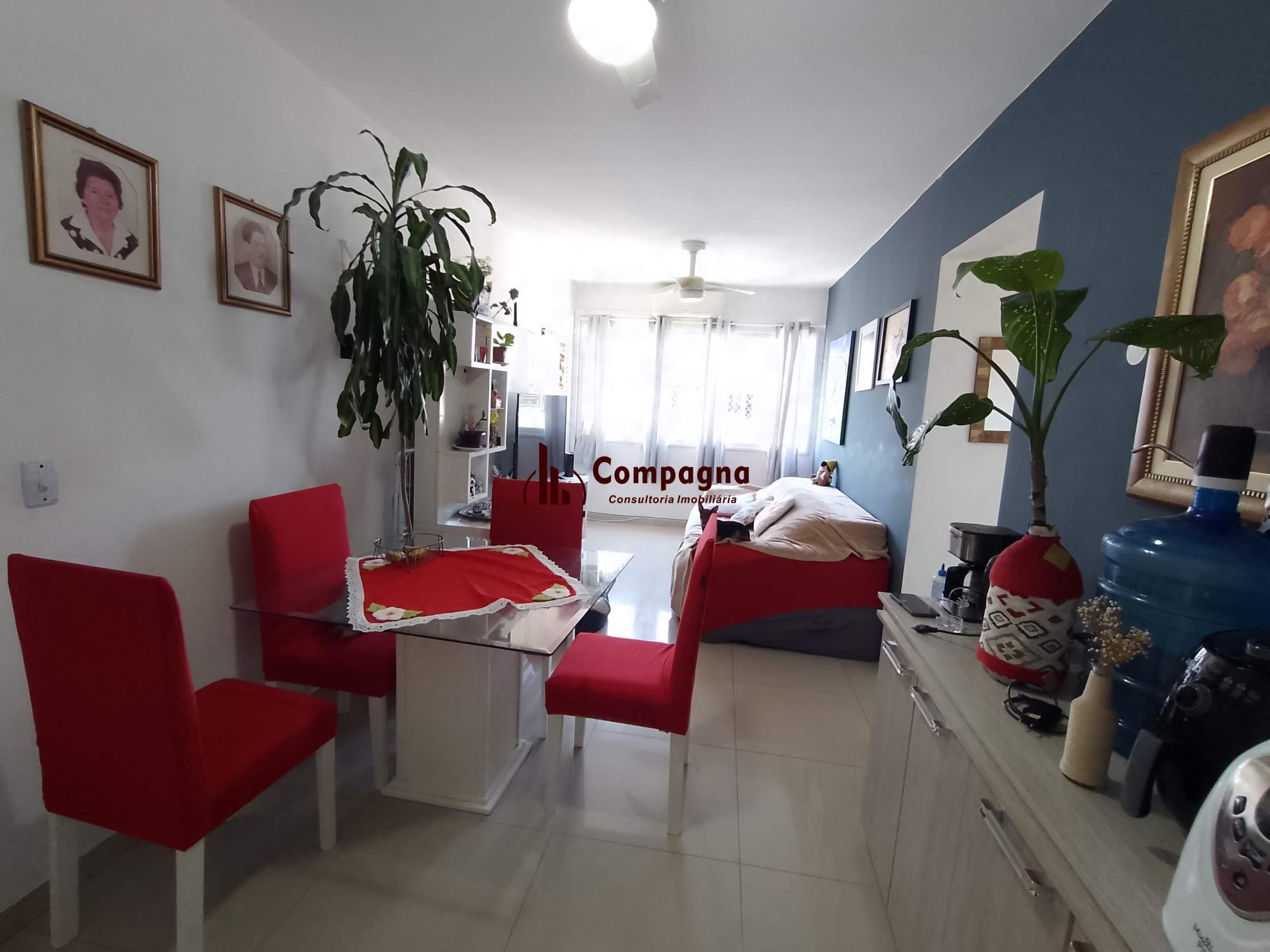 Apartamento 2 dormitórios com vaga coberta e elevador perto da PUC