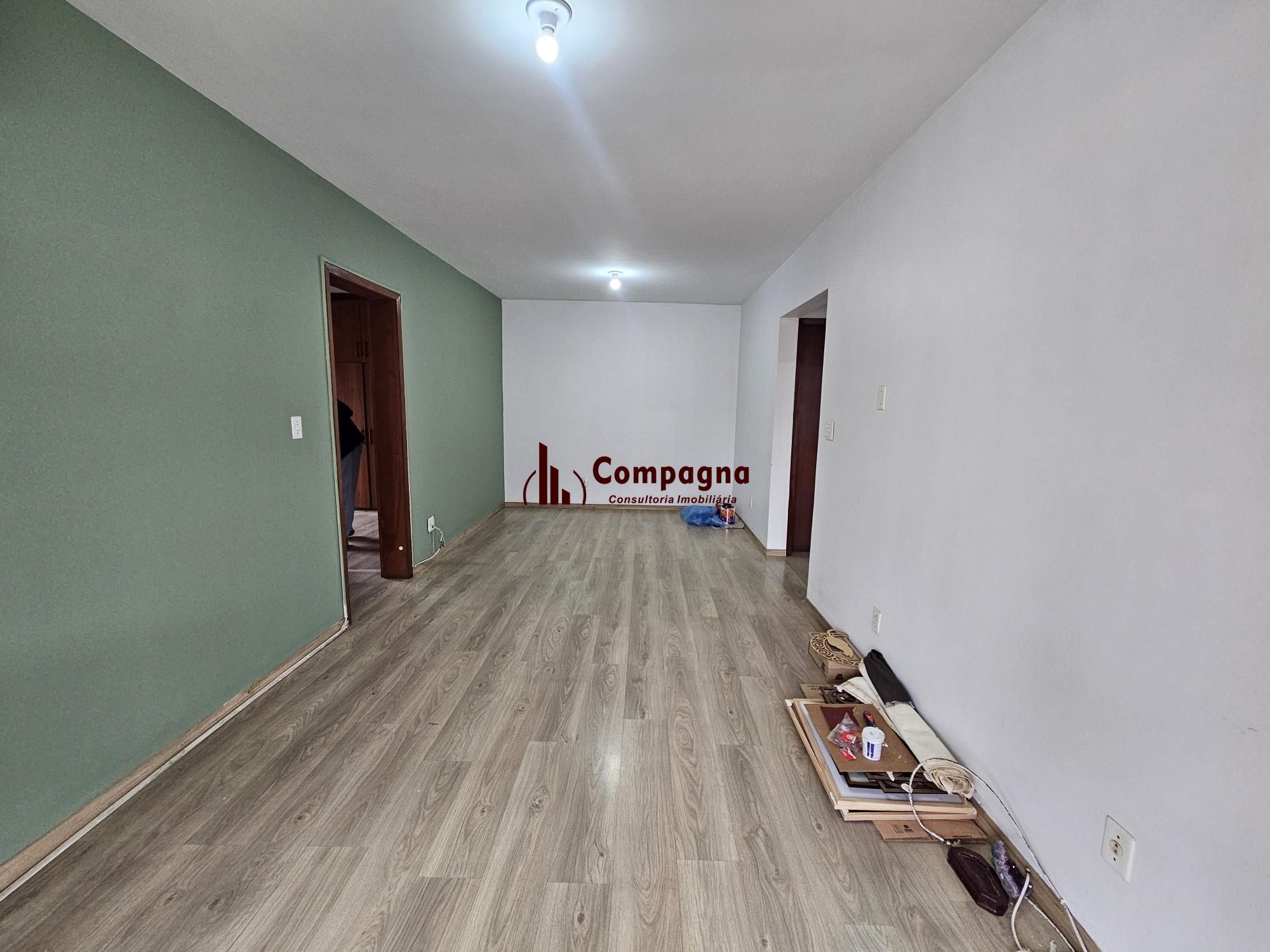 CIDADE BAIXA COM SACADA E VAGA DE GARAGEM — foto 5