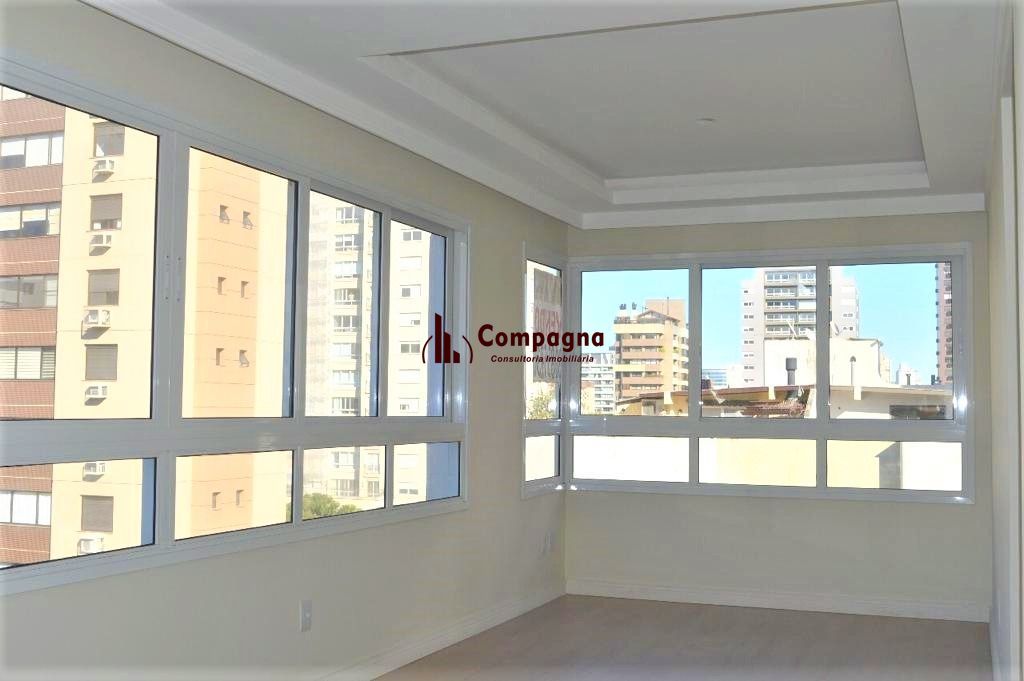 Apartamento 2 dormitórios com 1 suíte e box duplo de garagem no bairro Auxiliadora . — foto 5