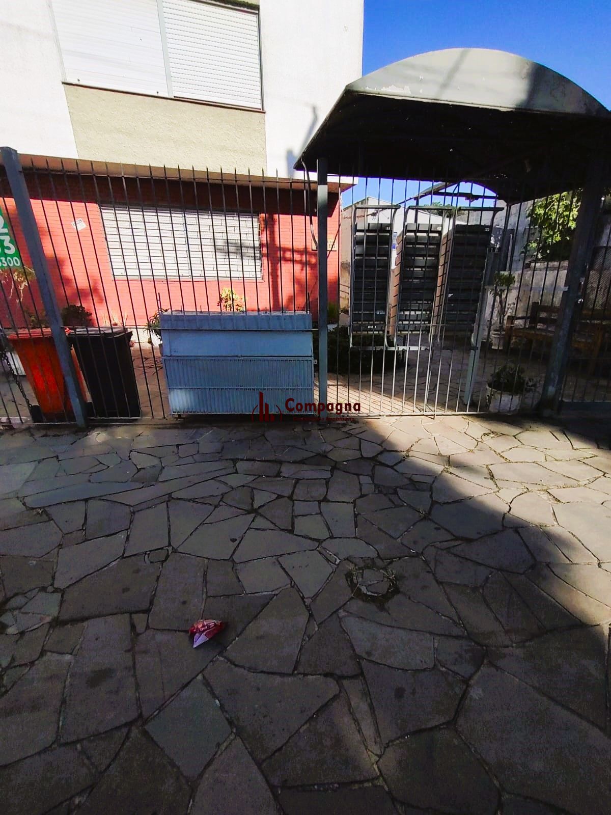 ÓTIMO APARTAMENTO JK NO BAIRRO PARTENON BEM ILUMINADO. — foto 4