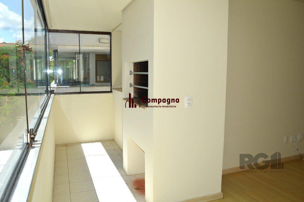 Excelente apto.2 dorm. com 1 suíte, churrasqueira e 1 vaga na Rua Olavo Bilac