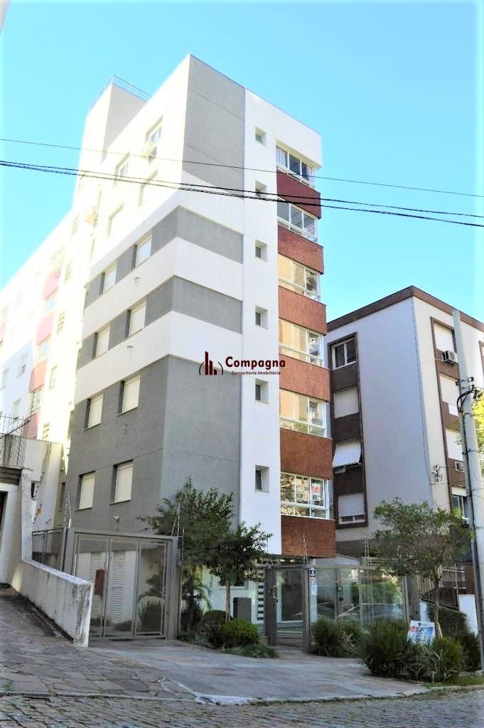 Apartamento 2 dormitórios com 1 suíte e box duplo de garagem no bairro Auxiliadora .