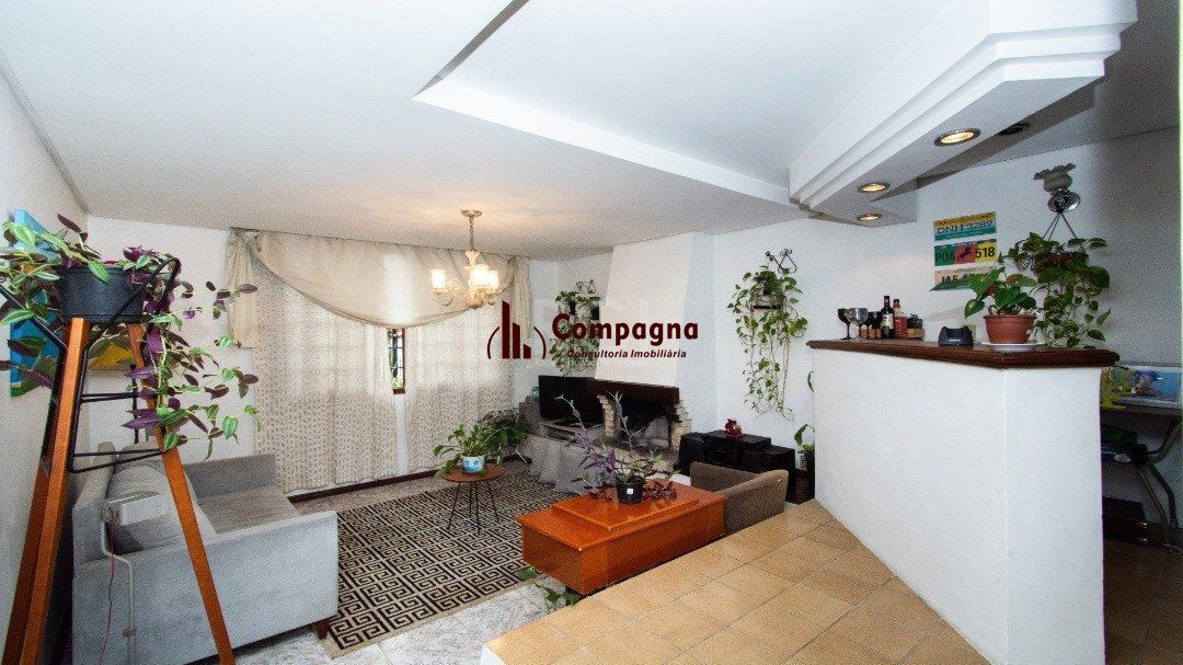 Casa para Venda - 238m², 3 dormitórios, sendo 1 suites, 3 vagas - Camaquã — foto 3