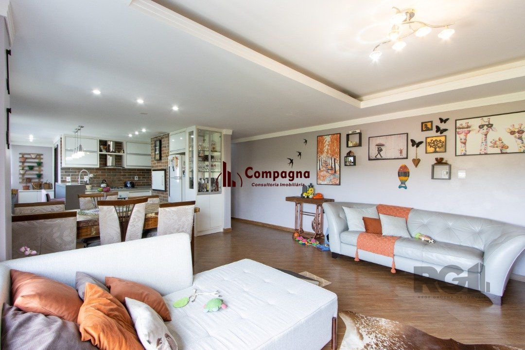 Apartamento reformado de 124m² privativos- 3 dormitórios sendo 1 suíte no bairro Medianeira — foto 3