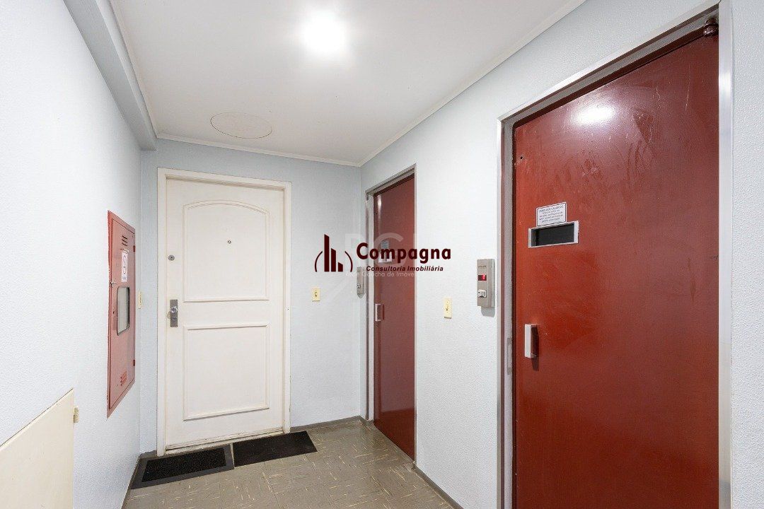 Cobertura para Venda - 230.54m², 3 dormitórios, sendo 1 suites, 2 vagas — foto 4