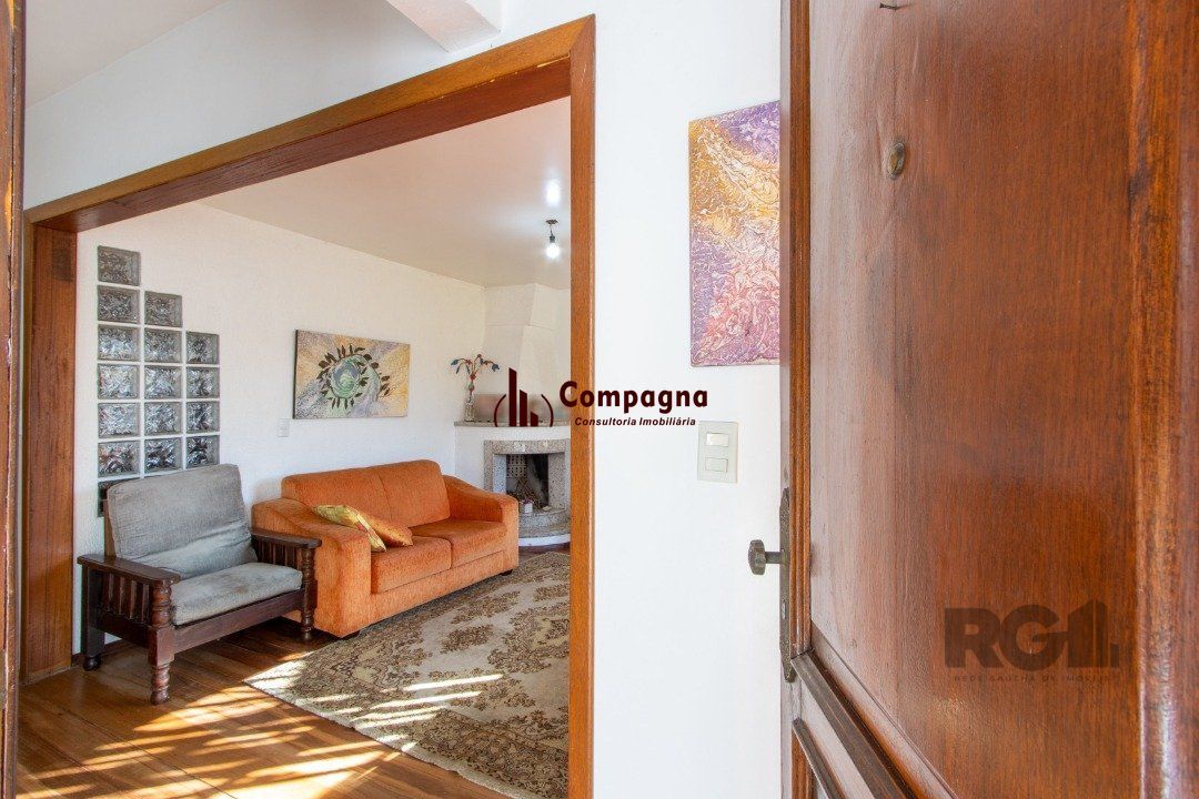 Casa para Venda - 300m², 3 dormitórios, sendo 1 suites, 4 vagas - Tristeza — foto 5