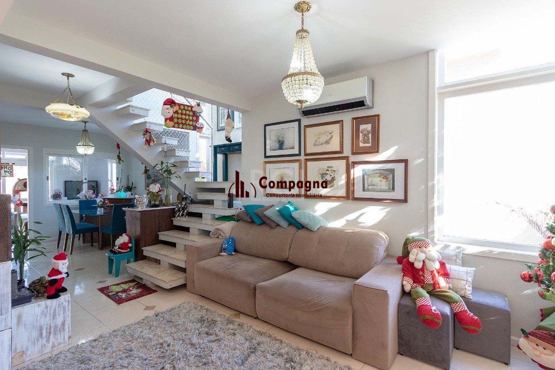 Casa para Venda com 4 dormitórios no bairro Hípica — foto 5