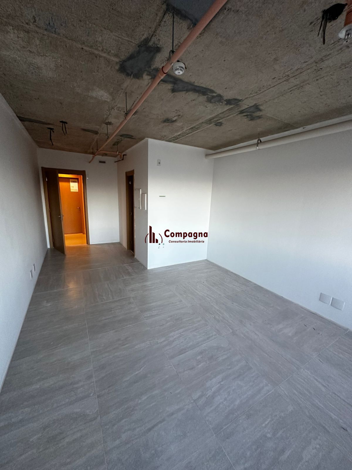 Sala Comercial à venda, 61m², Cristo Redentor - Porto Alegre
