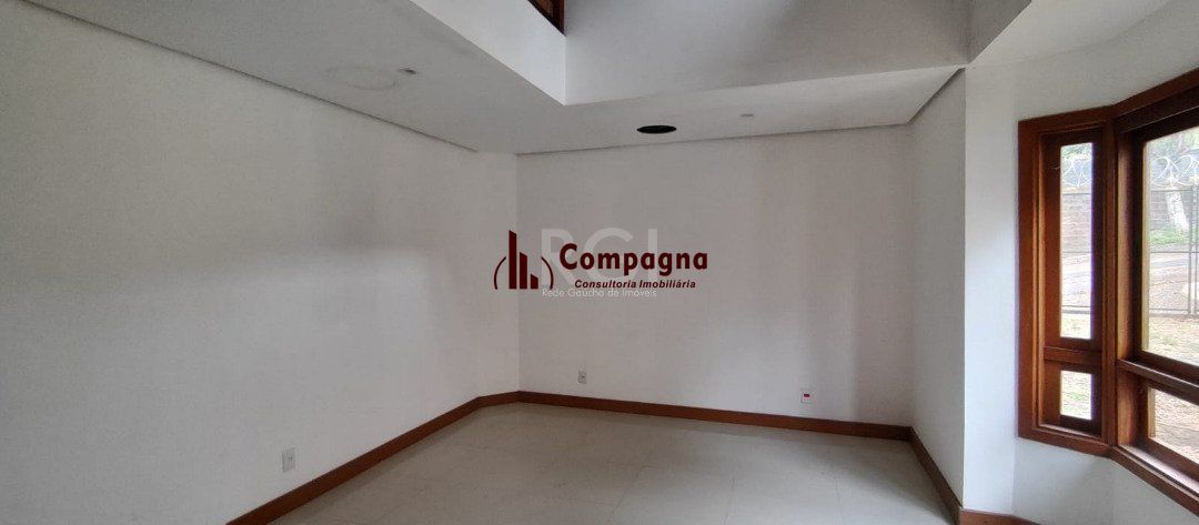 Casa para Venda com 3 dormitórios, sendo 1 suites e 2 vagas no bairro Tristeza — foto 4