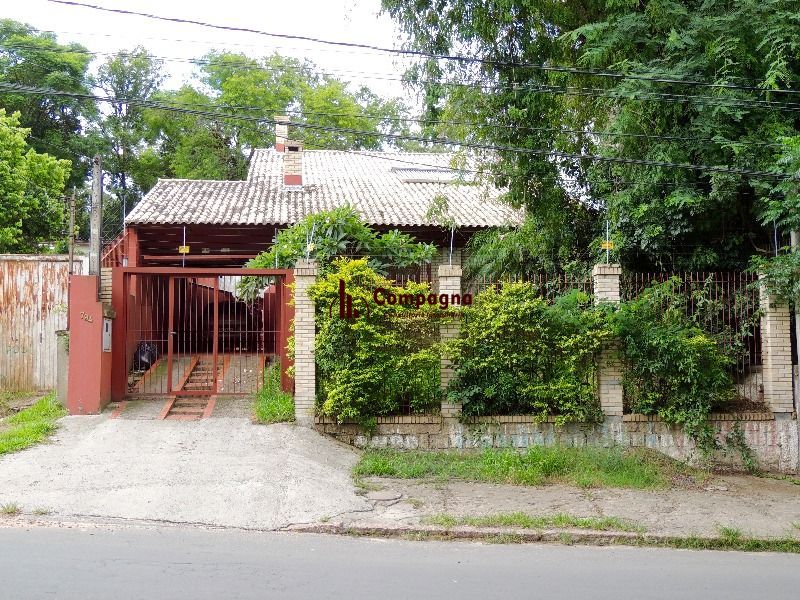 Casa para Venda com 3 dormitórios, sendo 2 suites e 3 vagas no bairro Belém Novo