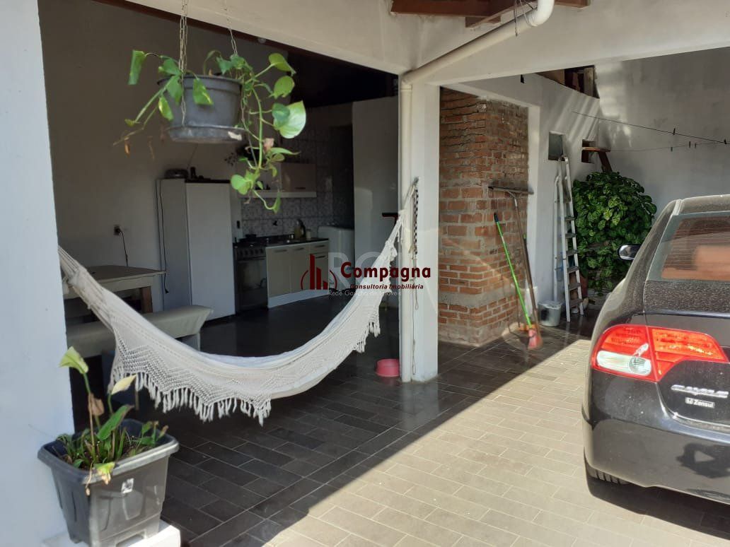 Casa para Venda - 170m², 3 dormitórios, sendo 1 suites, 2 vagas - Feitoria — foto 4