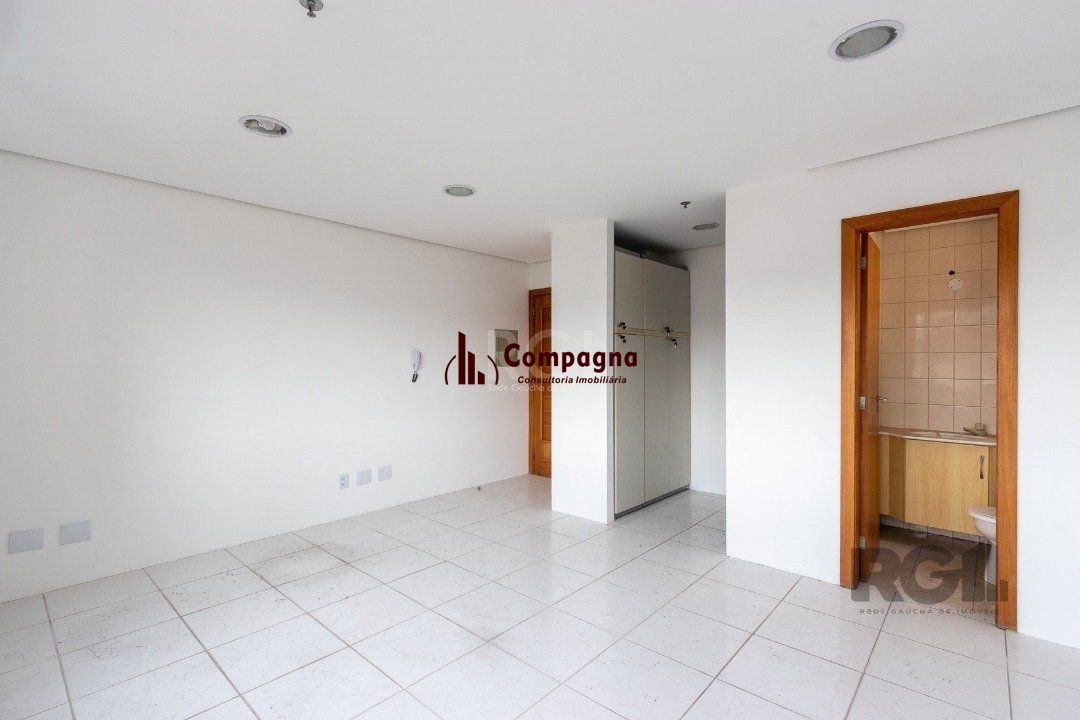 Sala Comercial à venda, 27m², Menino Deus - Porto Alegre — foto 5