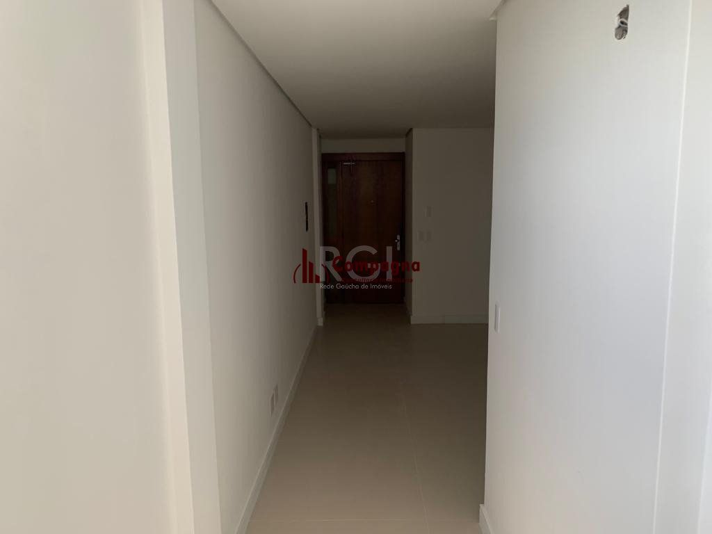 Sala comercial na Getúlio Vargas com 81,92m² privativos — foto 5