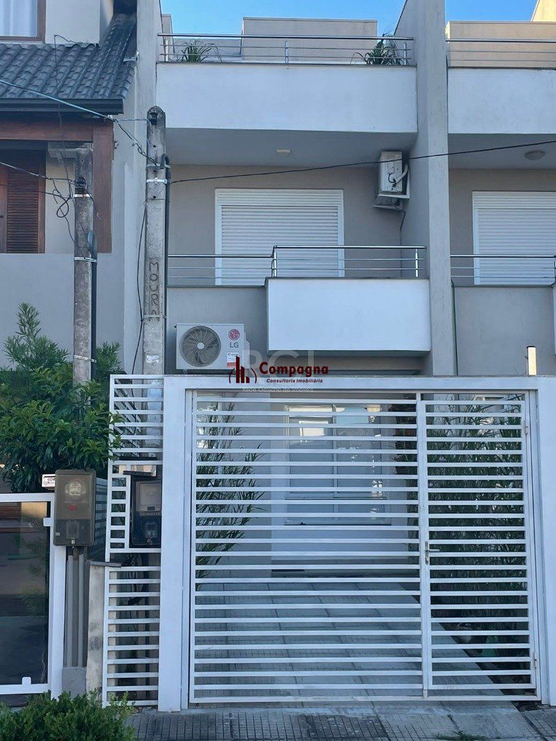Sobrado para Venda - 132.69m², 2 dormitórios, sendo 1 suites, 1 vaga - Hípica