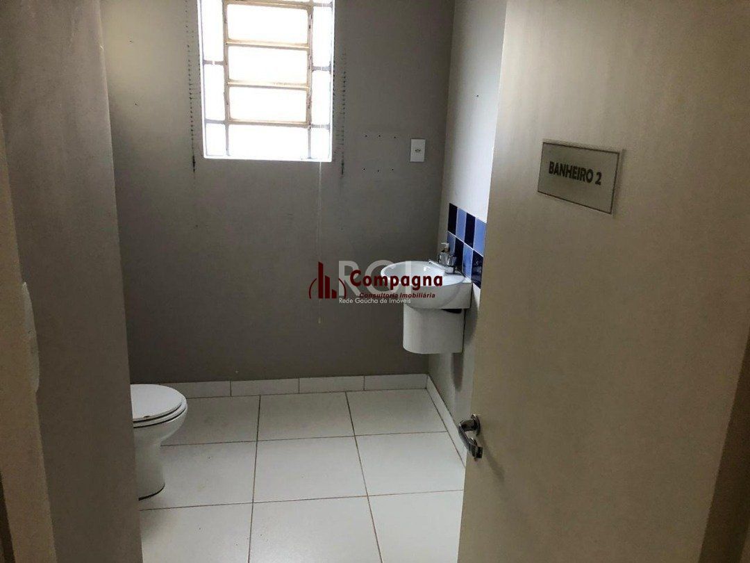 Casa Comercial para Venda - 0m², 0 dormitórios, Petrópolis — foto 4