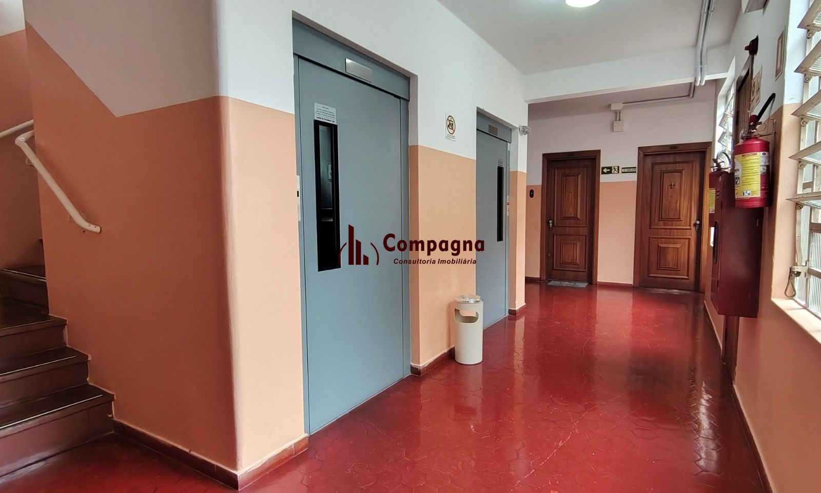 Apartamento de 3 dormitórios, 2 banheiros no Centro Histórico. — foto 4