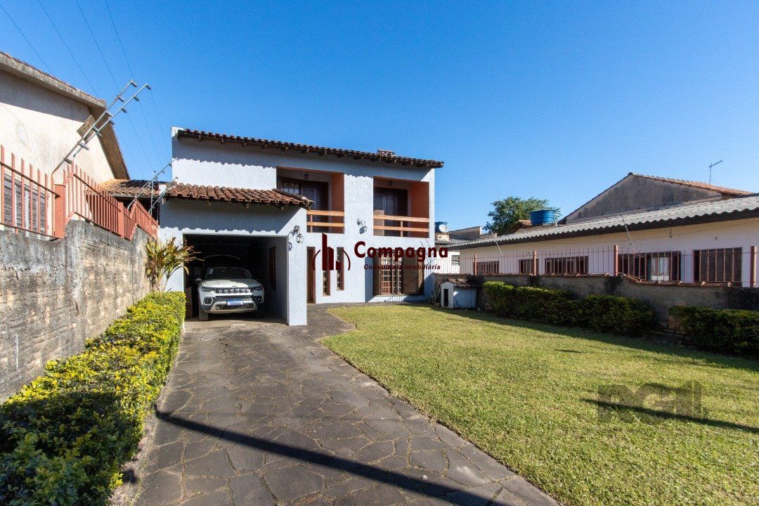 Casa para Venda - 300m², 3 dormitórios, sendo 1 suites, 4 vagas - Tristeza — foto 2