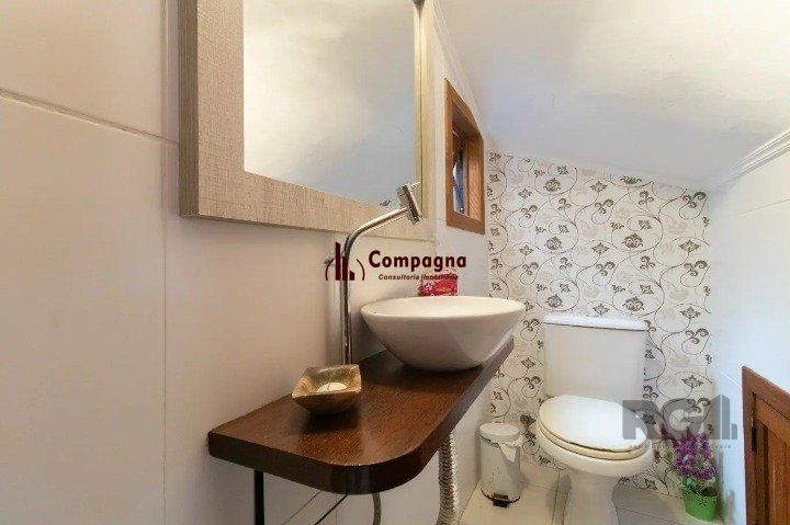 Casa em condomínio na zona sul, 3 quartos, suíte, lareira, churrasqueira, 2 vagas de garagem coberta. — foto 5