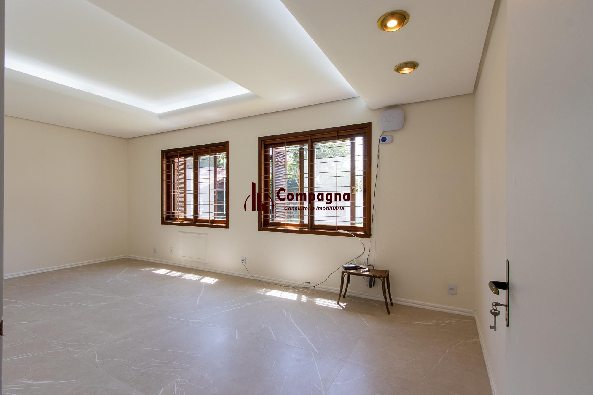 Casa com 2 dormitórios 3 banheiros. lareira e churrasqueira, e com arquitetura moderna. — foto 2