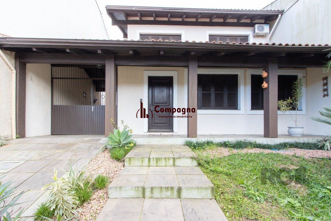 Casa para Venda - 200m², 3 dormitórios, sendo 1 suites, 3 vagas - Jardim Verde — foto 3