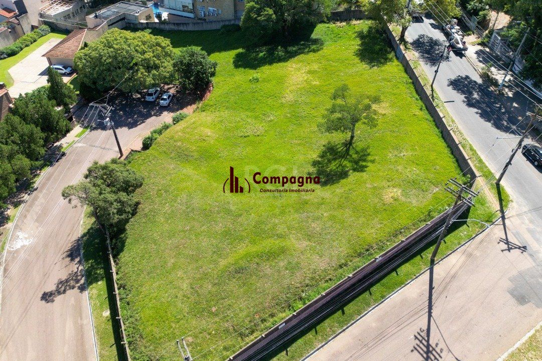 Excelente terreno à venda em Porto Alegre, localizado na Rua Correa Lima, — foto 2