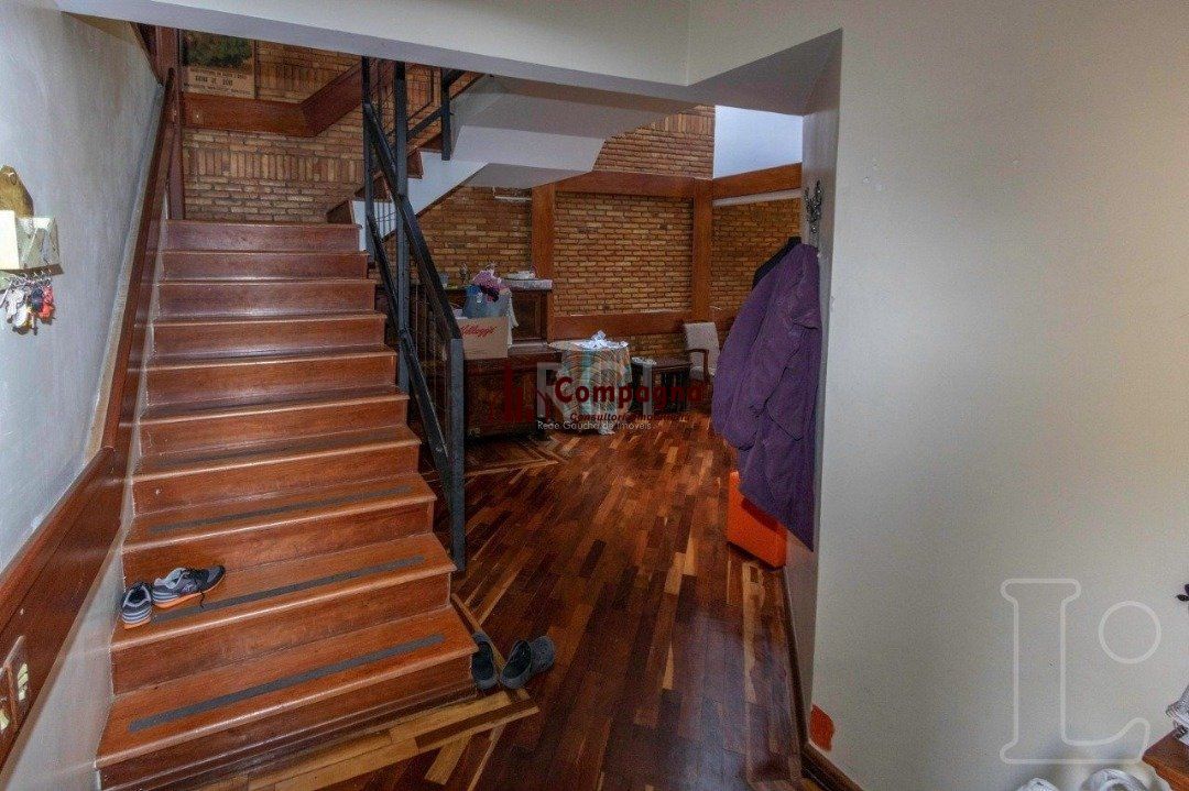 Casa para Venda - 349m², 4 dormitórios, sendo 1 suites, 3 vagas - Tristeza — foto 3