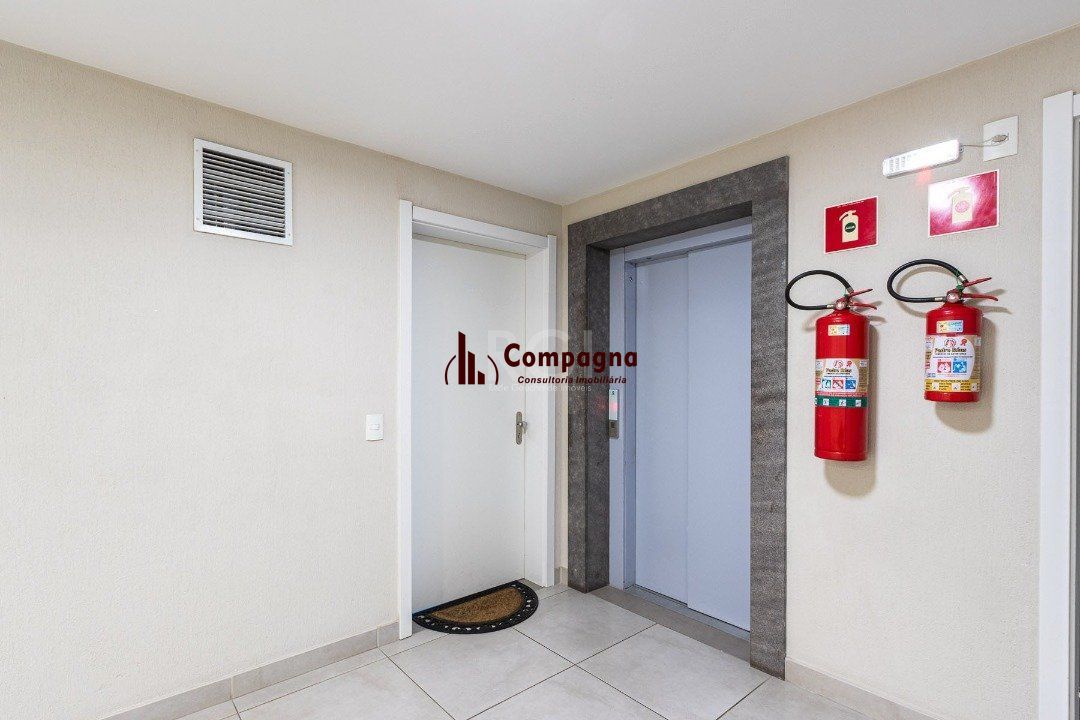 Duplex para Venda - 128.73m², 3 dormitórios, sendo 1 suites, 3 vagas - Cristal — foto 2