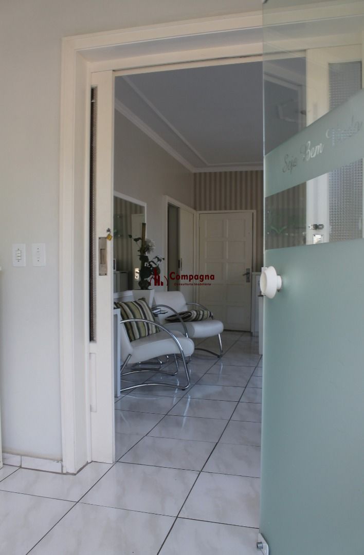 Casa para Venda - 221m², 3 dormitórios, sendo 1 suites, 4 vagas - Tristeza — foto 4