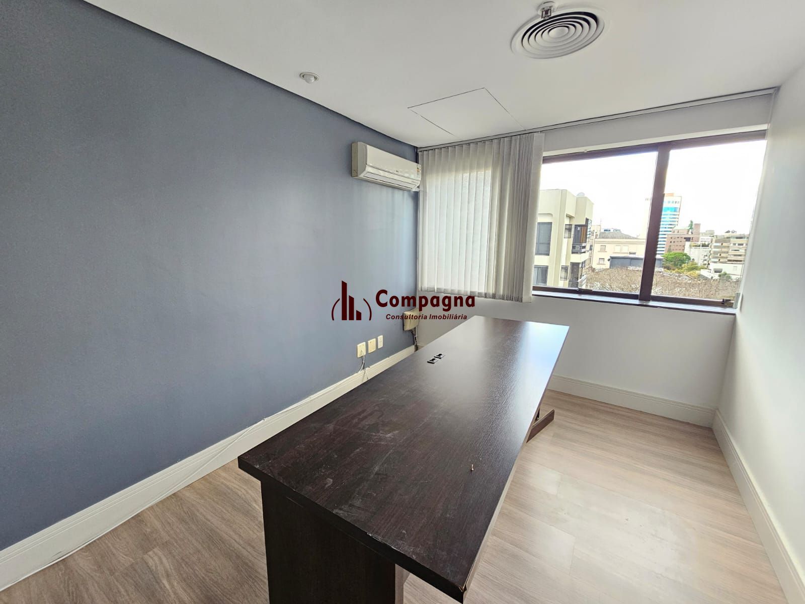 Sala Comercial 3 quartos à venda, 61m², Moinhos de Vento - Porto Alegre — foto 2